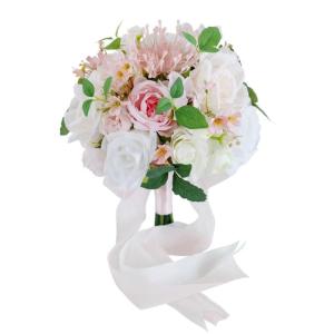 Auffälliger handgehaltener Hochzeitsstrauß. Wunderschöner Blumenstrauß für die Party.