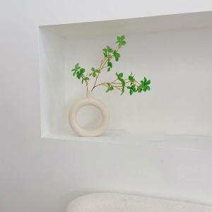 Kunstblumen Künstliche Pflanzendekoration, Keramik-Blumentopf, künstlicher Topf, Homestay, Wohnzimmer, Schlafzimmer, Dekoration, grüner Zweig für jeden Anlass