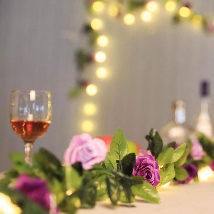 2 stuks 240 cm lange tweekleurige kunstrozenslinger-ranken, hangende zijden bloemen, voor buiten- en binnen, bruiloft- en muurdecoratie (magenta)