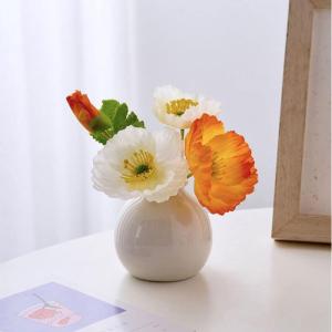 Kunstblumen Künstliche Blumen mit Kleiner Keramikvase，Dekoration für Tisch Home Party Büro Arrangements（runde Keramikvase） für jeden Anlass