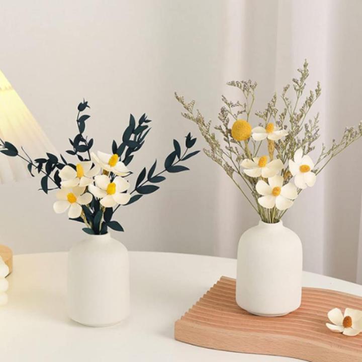 Kunstblumen Gefälschte Blumen mit Vase, rustikale Dekorationen für das Heimbüro, kleine Vase, Blumenstrauß, Dekoration für den Esstisch für jeden Anlass
