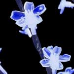 LED Weihnachtsbaum Lichterbaum Weihnachten Christbaum für Außenbereich geeignet 128 LEDs Blaues Licht Kirschblüten 120 cm