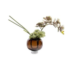 Kunstblumen Elegante künstliche Blumen mit brauner Glasvase – leichtes, luxuriöses Blumenarrangement für Schlafzimmer, Kunstblumen als Herzstück für jeden Anlass