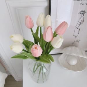 Kunstblumen Simulations-Tulpenstrauß in Glasvase, künstlicher gefälschter Blumentopf für Tischdekoration, Badezimmer-Ornamente im Innenbereich für jeden Anlass
