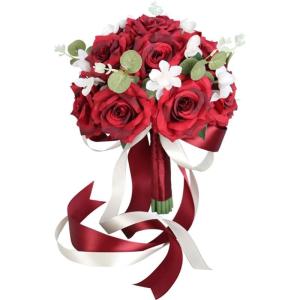 Romantischer Blumenstrauß für die Hochzeit, Brautjungfer hält Blumen zum Valentinstag, Beichte