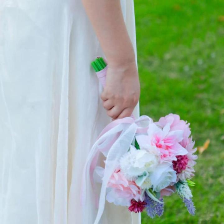 Romantischer Hochzeitsstrauß aus Seide mit Rosen, Brautstrauß, Brautjungfer, Blumen