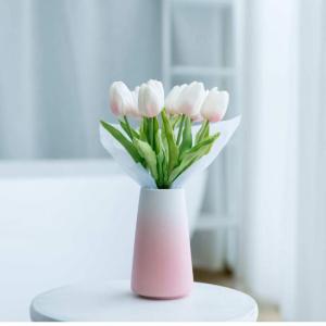 Kunstblumen 8 künstliche Tulpenblumen in Vase, Tischküchendekoration, 11,8-Zoll-Tulpen, Bürodekoration, Schlafzimmerdekoration für jeden Anlass