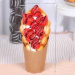 2 Stück Simulation Ei Waffel Modell Display Probe Dessert Fake Bubble Waffel Lebensmittel-Erdbeere
