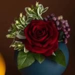 Kunstblumen Künstliche Blumen mit Keramikvase, gefälschte Seidenblumen, nordisches Licht, Luxus-Simulationsblume, Heimtischzubehör für jeden Anlass
