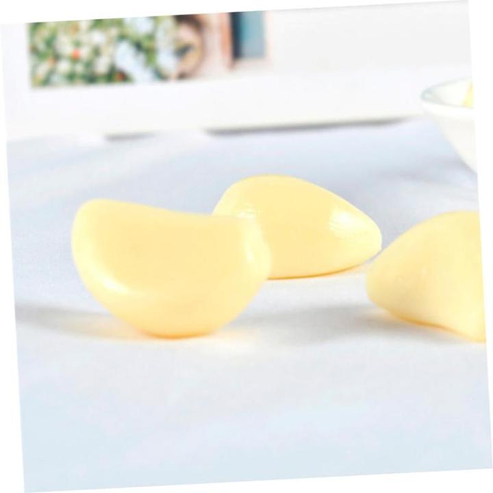 3 Sätze 3 Sets Künstlicher Knoblauch Küchendekoration Gemüse Display Requisiten Knoblauchflocken Dekor Gefälschtes Gemüsemodell Gefälschtes Gemüse Simuliertes 12 Stück * 3
