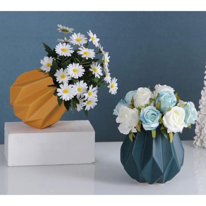 Kunstblumen Tafelaufsätze, Esszimmer, Kunstblumen in Vase, Keramik, Wohnzimmer, Veranda, dekorative Ornamente, Blumenstrauß für jeden Anlass