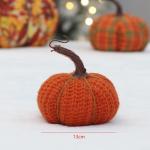 Vibrants Strickstoff Kürbis Ornament, perfekte Halloween-Ernte, Festival, Erntedankfest, Dekoration, erhältlich in verschiedenen Größen (1 klein)