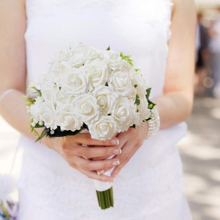 Kunstbloemen, rozen, 25 stuks, kunstrozen met stelen, kunstrozen van schuimstof, decoratie voor doe-het-zelf bruiloft, arrangementen, feesten, woondecoraties, ivoorwit