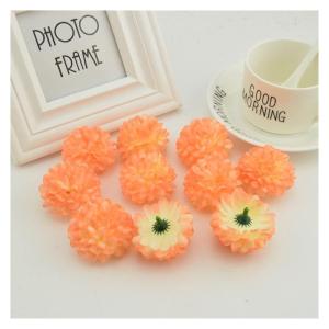 mooie kunstmatige krans bloem panelen 200 stuks goedkope 5 cm zijden chrysant hoofden home bruiloft decoratie muur krans voor de tuin maken deur nep (kleur: oranje roze)