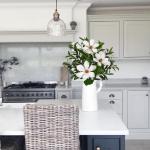 Kunstmatige olijftak met magnoliabloem