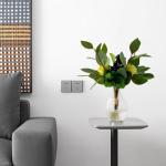Kunstblumen Künstliche Bonsai-Pflanze für den Innenbereich – Simulationsblumendekoration für Wohnzimmer, Badezimmer und Tischplatte, Hotellobbys für jeden Anlass