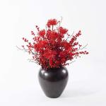 Kunstblumen Künstlicher Blumenstrauß aus roten Beeren – handgefertigte Topfdekoration für Innenräume. Blumensträuße im Topf, großer Bonsai für jeden Anlass