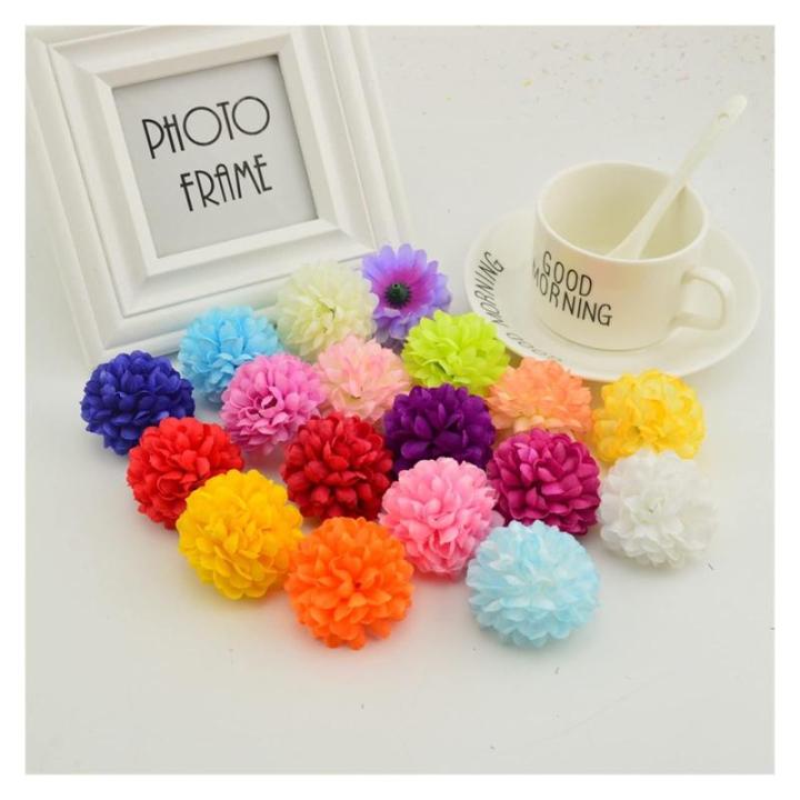 mooie kunstmatige krans bloem panelen 200 stuks goedkope 5 cm zijden chrysant hoofden home bruiloft decoratie muur krans voor de tuin maken deur nep (kleur: roze wit)