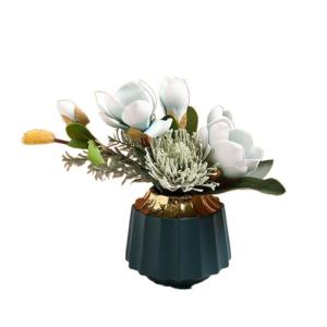 Kunstblumen Künstlicher Blumenstrauß für den Innenbereich – Elegante Kunstblumen mit Keramikvase für Wohnzimmer und Esstisch für jeden Anlass