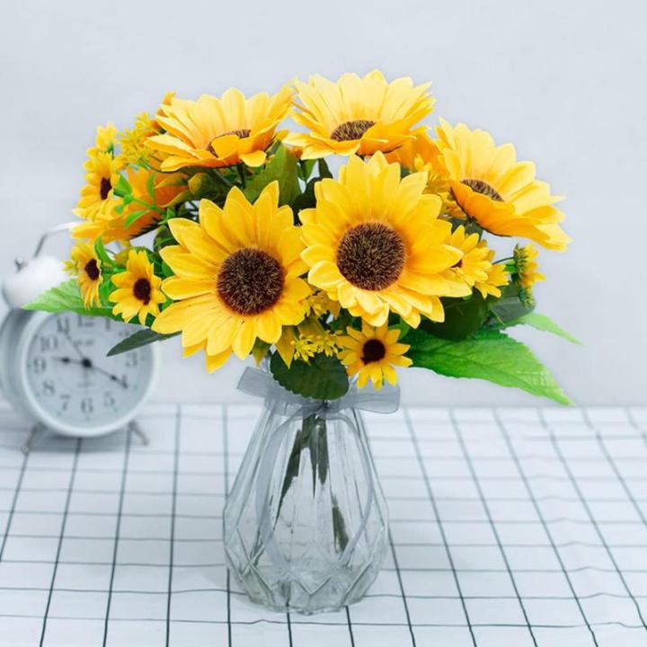 Kunstblumen Sonnenblumen-Dekor Gelbe gefälschte Sonnenblume in Vase, Stängel aus Seide, Tischdekoration, Hochzeitsdekoration (Glasvase), Höhe: 30 cm für jeden Anlass