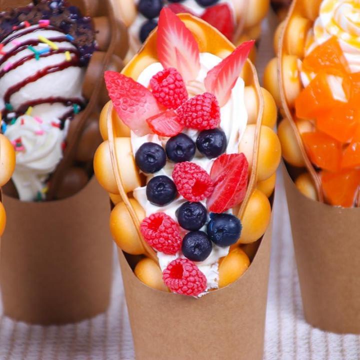 2 Stück Simulation Ei Waffel Modell Display Probe Dessert Fake Bubble Waffel Lebensmittel-Yuan