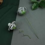 Künstliche Rosen Blume, 25 Stück Schaumrosen Fake Rosen mit Stielen für Hochzeit Blumensträuße Braut Babydusche Party Zuhause Dekoration, Silbrig