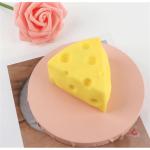 Fake Kuchen künstliche Kuchen Simulationskäsemodell, Künstliches Käsedreieck, Käsekuchen-Dessert-Simulationsbeispielanzeige Realistisches Essen