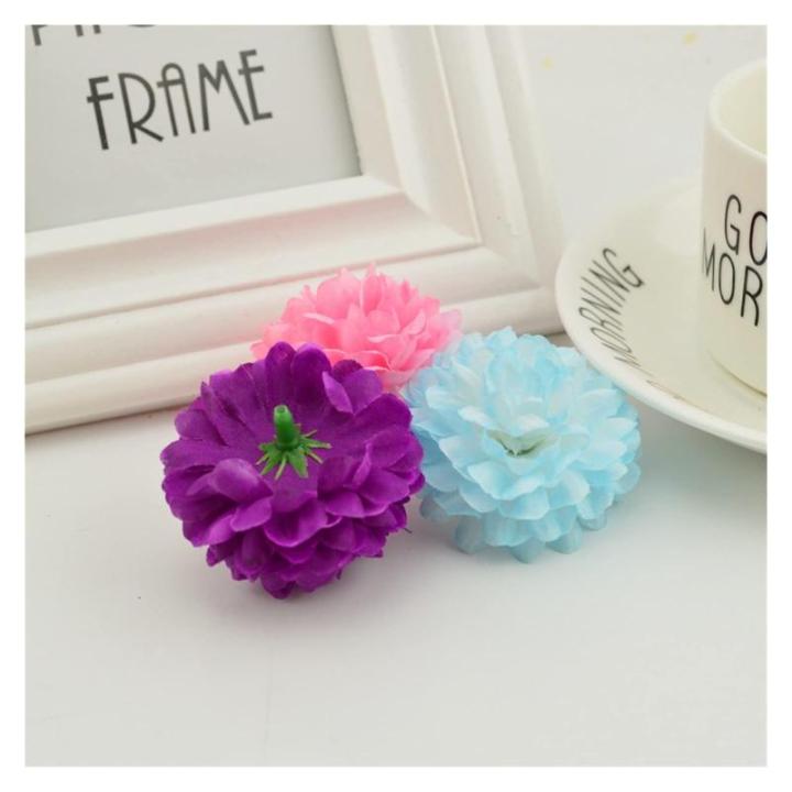 mooie kunstmatige krans bloem panelen 200 stuks goedkope 5 cm zijden chrysant hoofden home bruiloft decoratie muur krans voor de tuin maken deur nep (kleur: roze wit)