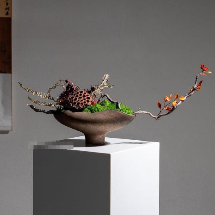 Kunstblumen Künstliches Blumenarrangement mit abgestorbenen Zweigen in Einer Keramikvase – lebensechte Kunstpflanzen für Innendekoration, Wohnzimmer für jeden Anlass