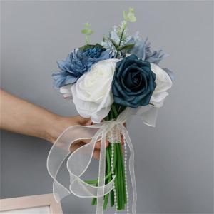 Elegante dunkle Orchideen Brautstrauß Romantik Blumenarrangement für Hochzeitsfoto