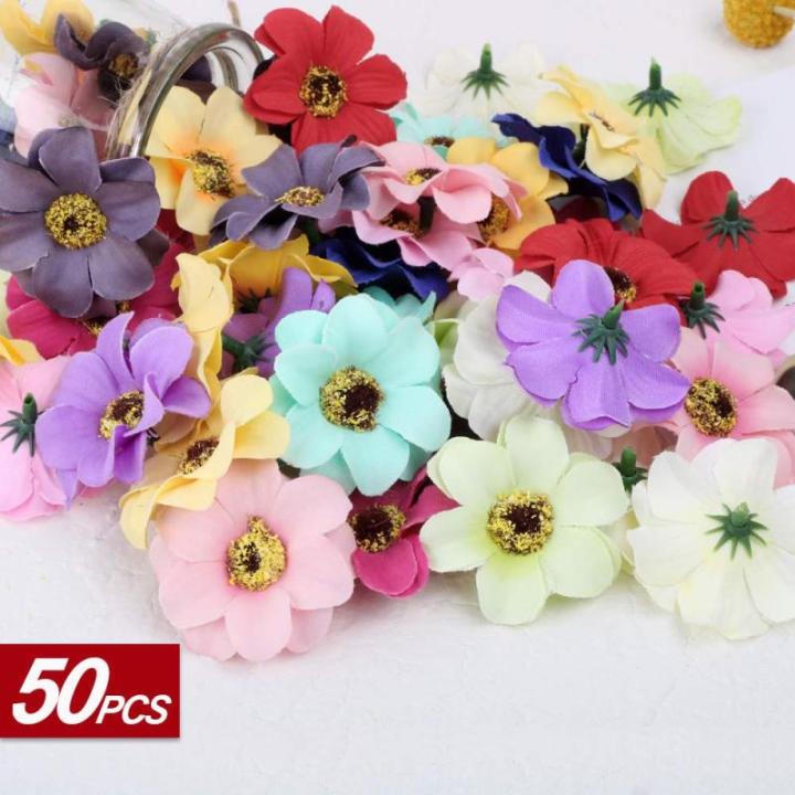 50 stuks kunstmadeliefjes, bloemkelken, , kleurrijke bloemkelken, mini zijden bloemen voor het knutselen, scrapbooking, bruiloften, feesten, woondecoratie - willekeurige kleuren