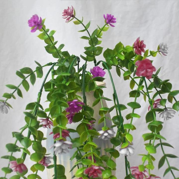 2 stuks aan de muur, kunsthangplanten, bloemenhangers, klimop, kunstrozen, rode bloemen, kunstplanten, hangers voor balkon, 90 cm (rood, roze)