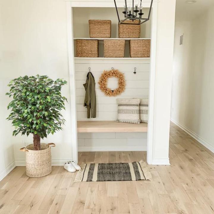Ficus Benjamini , grote kunstboom, 123 cm hoog met 672 bladeren, ideaal voor de eetkamer en entree en interieurdecoratie