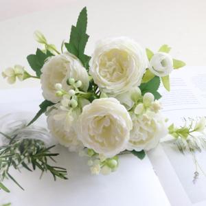 Kunstrose Strauß weiß Rose künstlich Blumen Hochzeit Kernstück Kunstblumen weiß 5 groß Blütenköpfe & 4 kleine Blütenknospen, Persische Rosen Künstliche Rose Hochzeitsstra