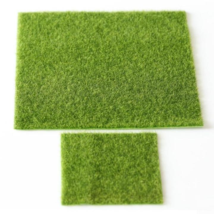 5 x Kunstrasen-Matte, umweltfreundlich, grüner Teppich für Haustierbereich und Puppenhaus-Dekoration (15 x 15 cm)