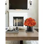 Kunstbloemen als echte kunstmatige hortensia, oranje, decoratieve bloemen met bessen, in zwarte keramische vaas, bloemstuk voor kantoor, woonkamer, badkamer, herfst, decoratie