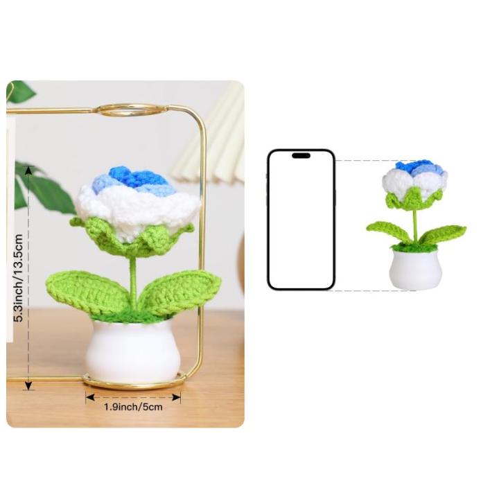 Kunstbloem roos gehaakte bloemen potplant, mini gebreide bloempot, kleine handgemaakte gehaakte bloem voor thuiskantoor tafeldecoratie, cadeau voor haar Valentijnsdag (1, wit blauw
