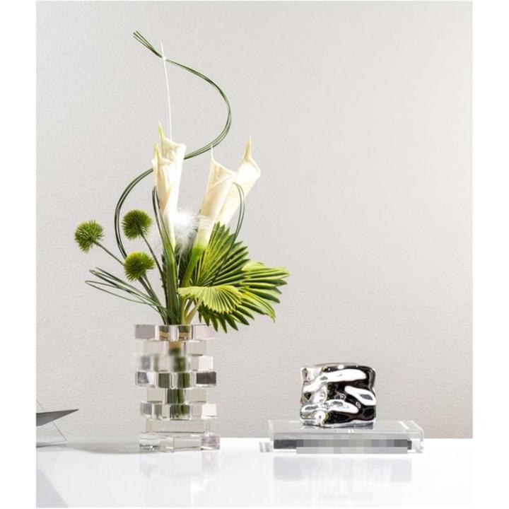 Kunstblumen Einfaches künstliches Blumenarrangement – ​​romantische Kunstpflanzen in Einer Glasvase für Wohnzimmer, Hotel und Heimdekoration für jeden Anlass