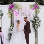 Empfang Seiden Tulpen Arrangements Hochzeit Gemischte Pfingstrosen Willkommensschild Veranstaltungsverzierungen