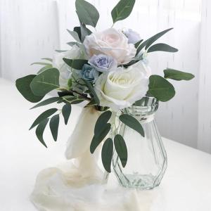 Künstlicher Blumenstrauß, weiß, blau, Simulation, Seidenblumen, gefälschte Blumen für Hochzeit, Party, Braut, Handheld, Fotografie, Requisiten, Geschenk