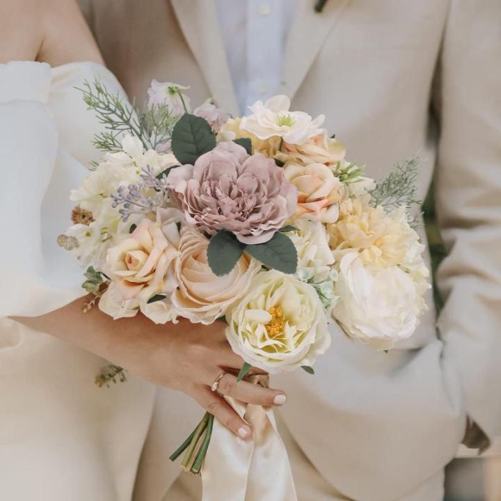 Künstliche Blumen Combo weiße Blumen Mix Seide Blumen Dahlie Rosen mit Stielen für DIY Hochzeit Brautsträuße, Babyparty, Blumenarrangement, Tischaufsätze, Heimdekorationen.