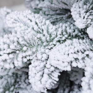 Luxuriöser Weihnachtsbaum aus Kiefer für drinnen und draußen, schneebedeckter künstlicher Weihnachtsbaum (weiß 210 cm) (weiß 120 cm)
