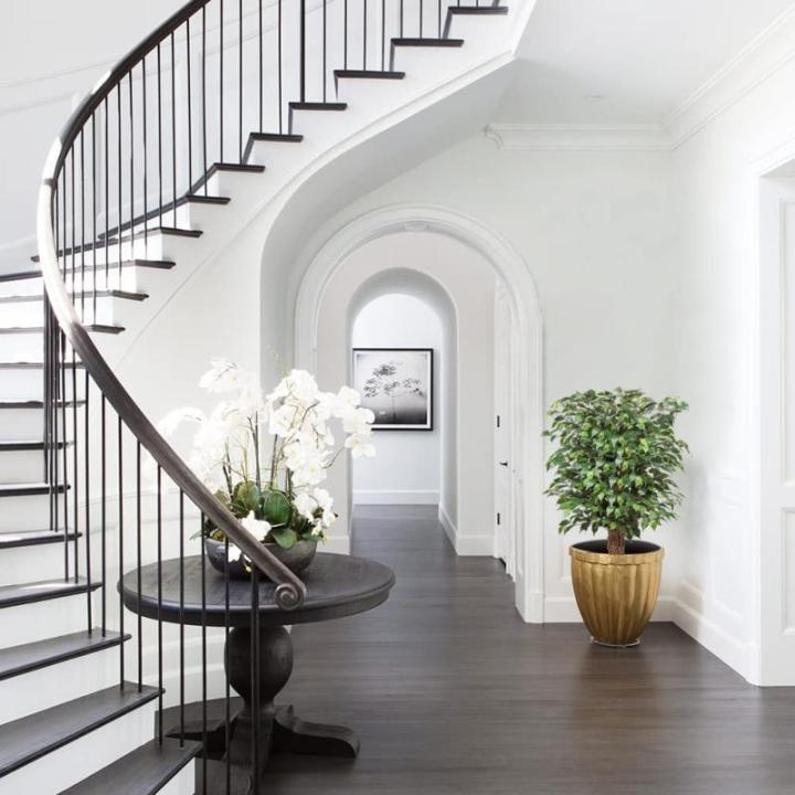 Ficus Benjamini , grote kunstboom, 123 cm hoog met 672 bladeren, ideaal voor de eetkamer en entree en interieurdecoratie
