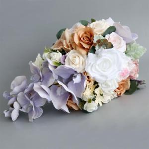 Hochzeit Brautstrauß Braut mit Blumen Brautjungfernsträuße für die Party zu Hause