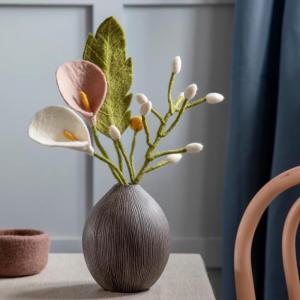 Gry & SIF Bladtakken, decoratieve takken, kunsttakken van vilt, kunsttakken van paasstruik, lentedecoratie, paasdecoratie, flexibele steel, handgemaakt, fairtrade | 3x bladtakken, 