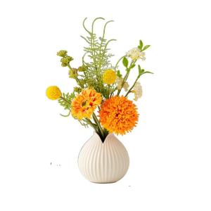 Kunstblumen Künstliche Blumen mit Keramikvase, Seidenblumenarrangements, künstliche Kunstblumensträuße für Büro, Zuhause, Festival-Dekoration für jeden Anlass