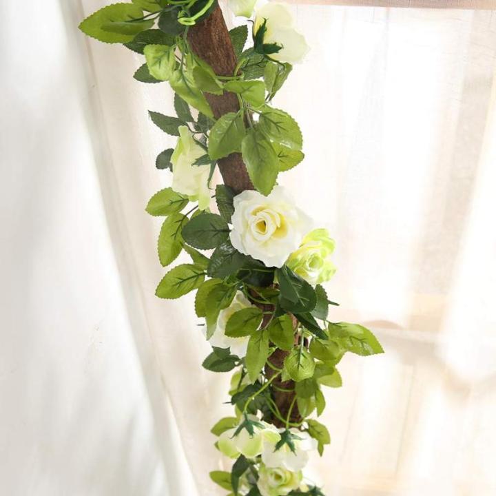 2 stuks 240 cm lange tweekleurige kunstrozenslinger wijn hangen zijde bloem kunstmatige bloem decoratie voor buiten- en binnen, bruiloft, muur (wit)