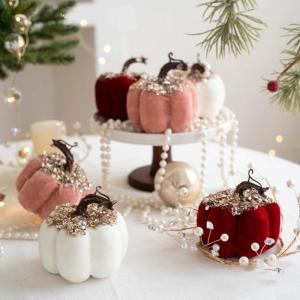 9 cm Kürbis-Dekorationsartikel, tolle Wahl für Urlaubsdekorationen in verschiedenen Umgebungen wie Häuser oder Clubs und Veranstaltungsräume während der Weihnachtszeit (weiß)