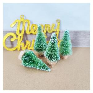 24 Stück Mini Weihnachtsbaum 6.5CM Grün Künstlicher Tannenbaum Klein Christbaum Modell Schnee Frost Bäume Miniatur Tanne Tischbaum Weihnachtsschmuck Desktop Ornamente für DIY 