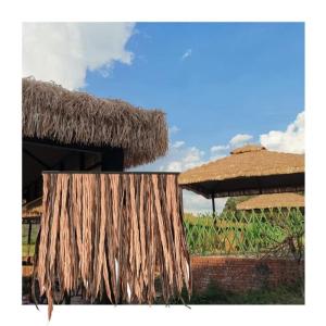 Künstlicher Palmenstroh Mexikanischer Strohdachläufer Roll， Strohdach Für Tiki-Bar-Hütte, Einfache Installation, 50 X 50 cm (Color : Yellow-5, Size : 10PCS)
